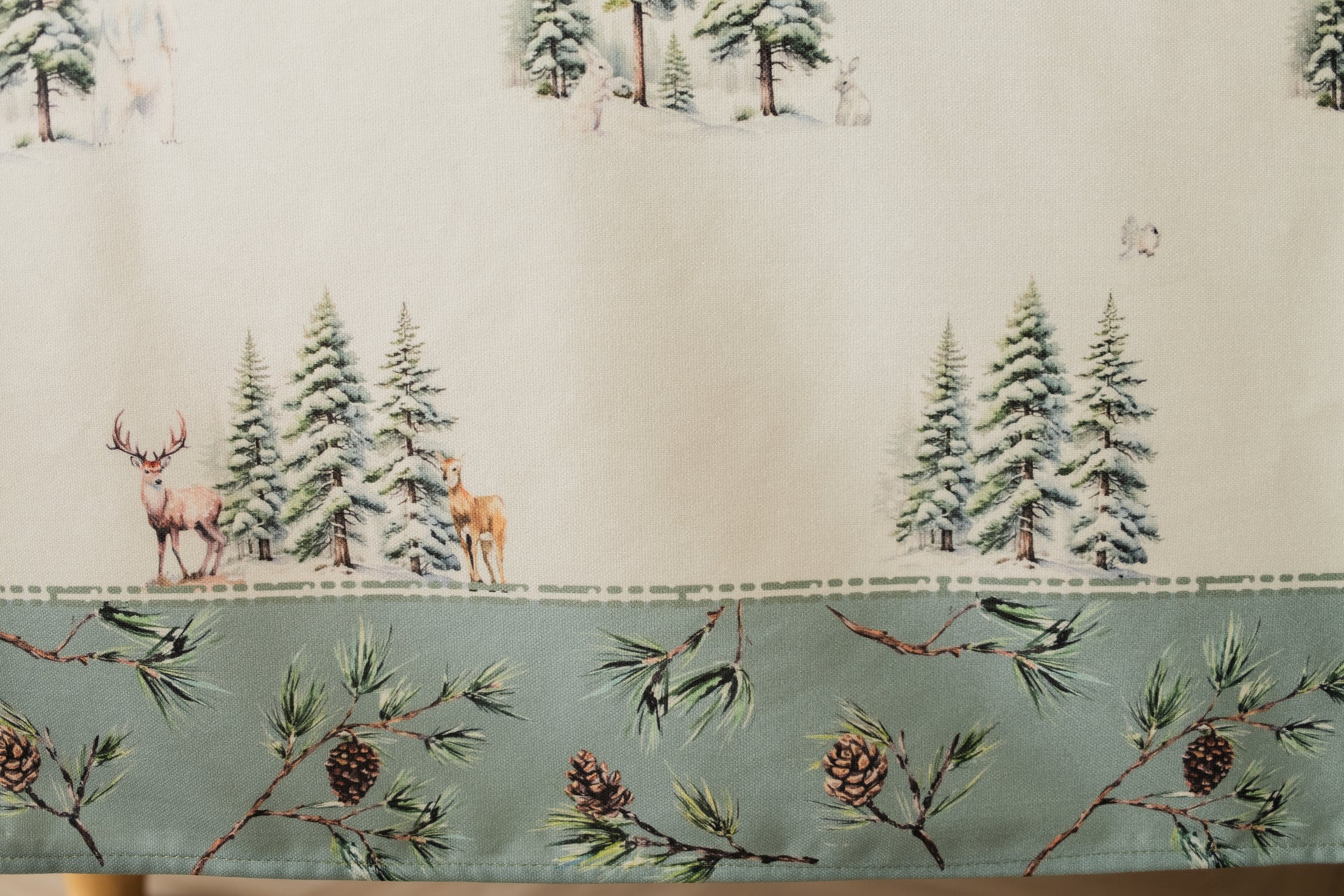 Camino de Mesa Frosty Forest