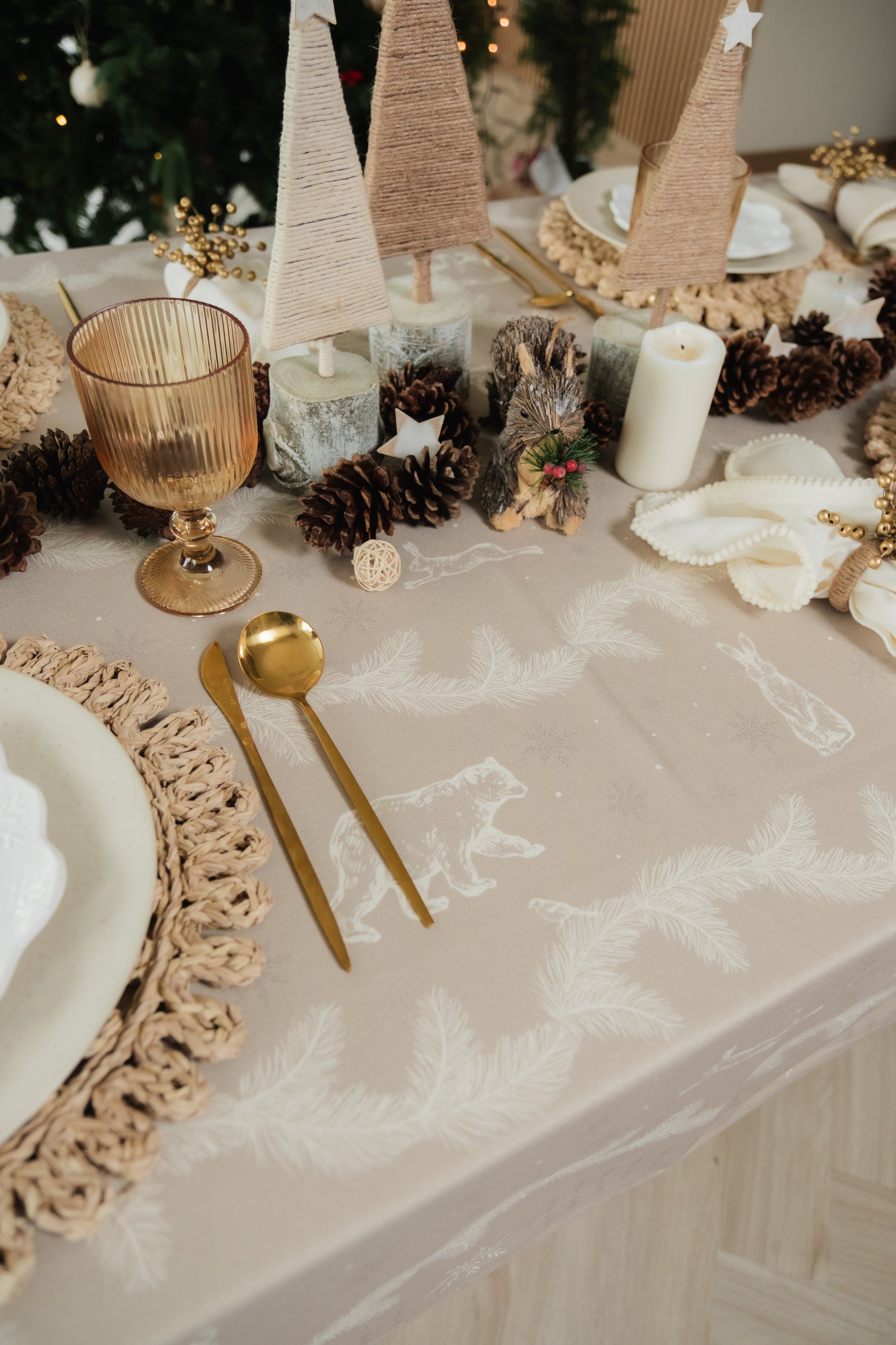 Mantel Mistical Misty