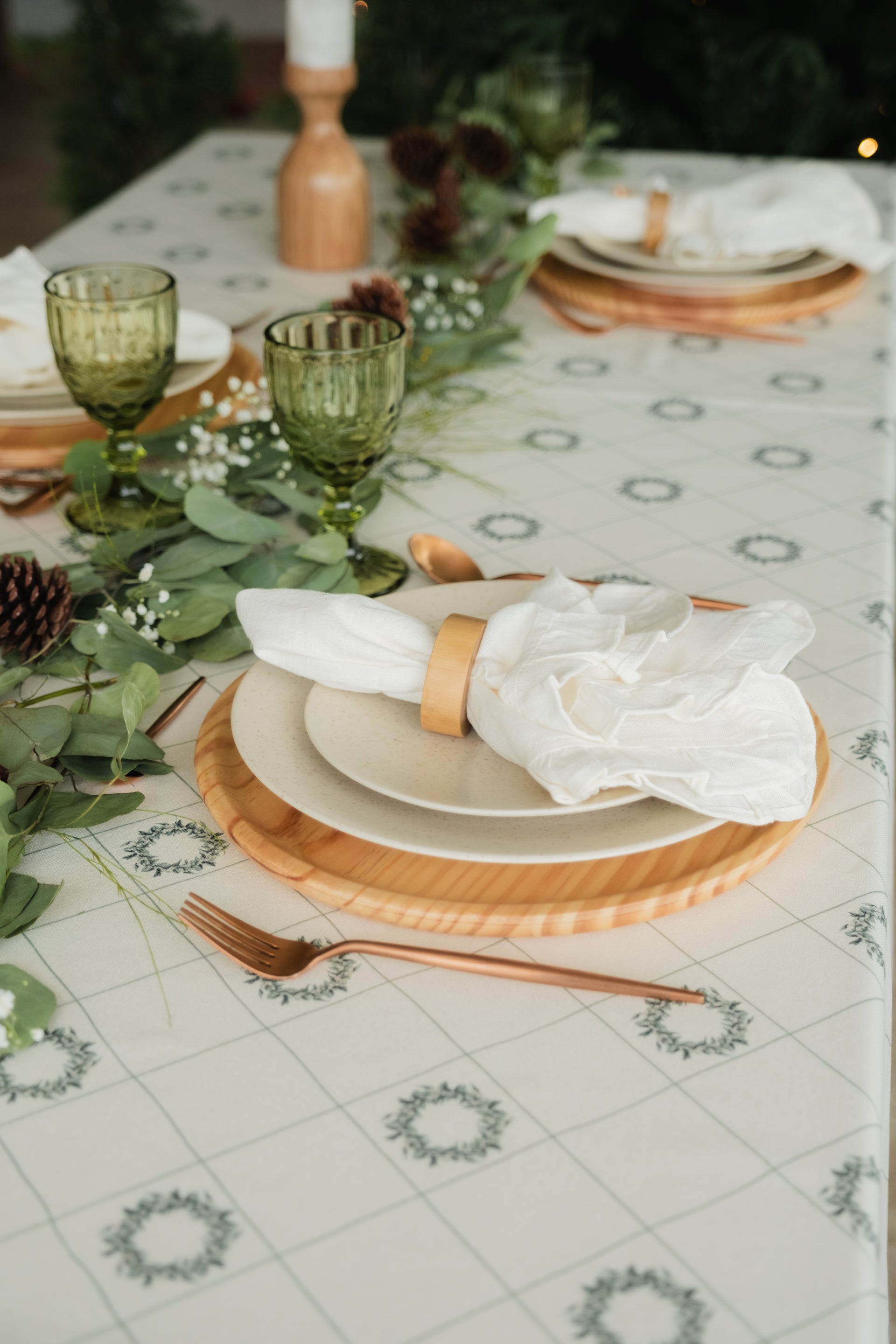 Mantel Lyptus Wreaths