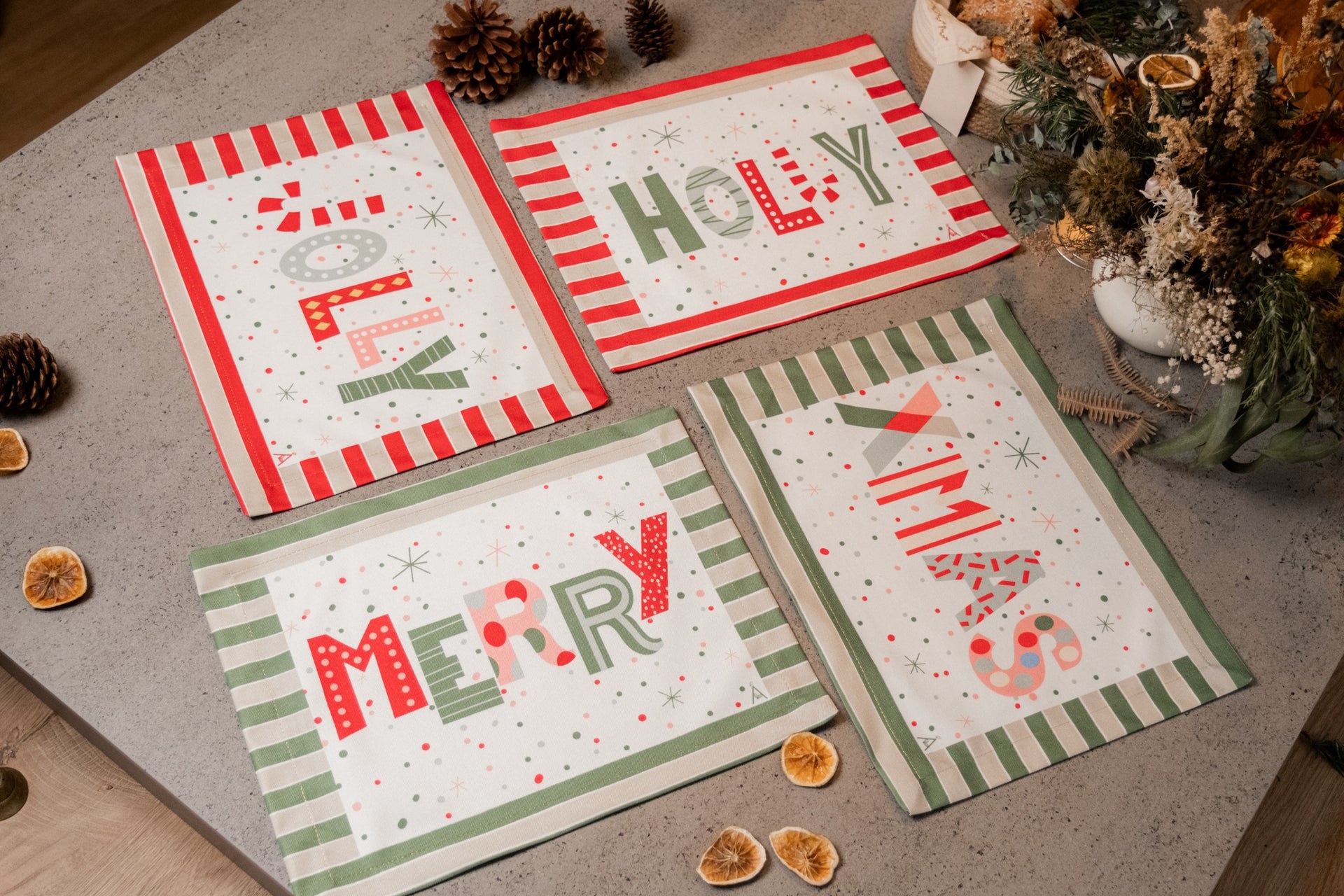 Individual Merry Xmas "Holly"