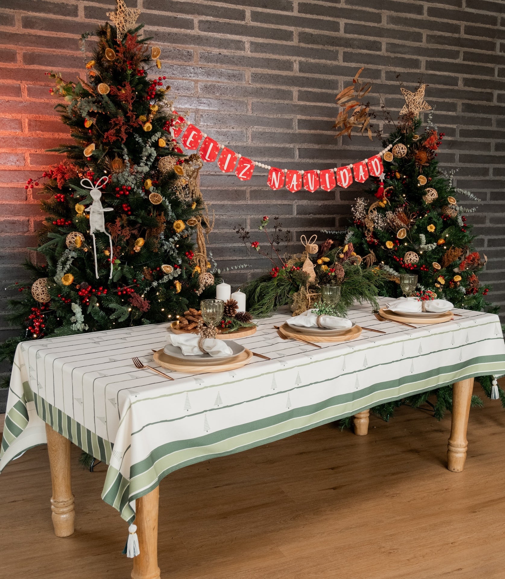 Mantel Christmas tree farm