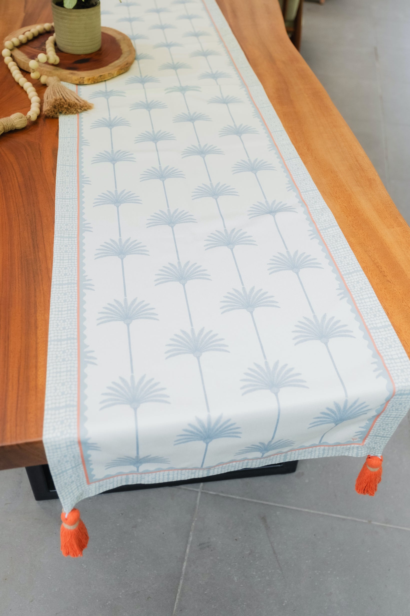 Camino de Mesa Ananda