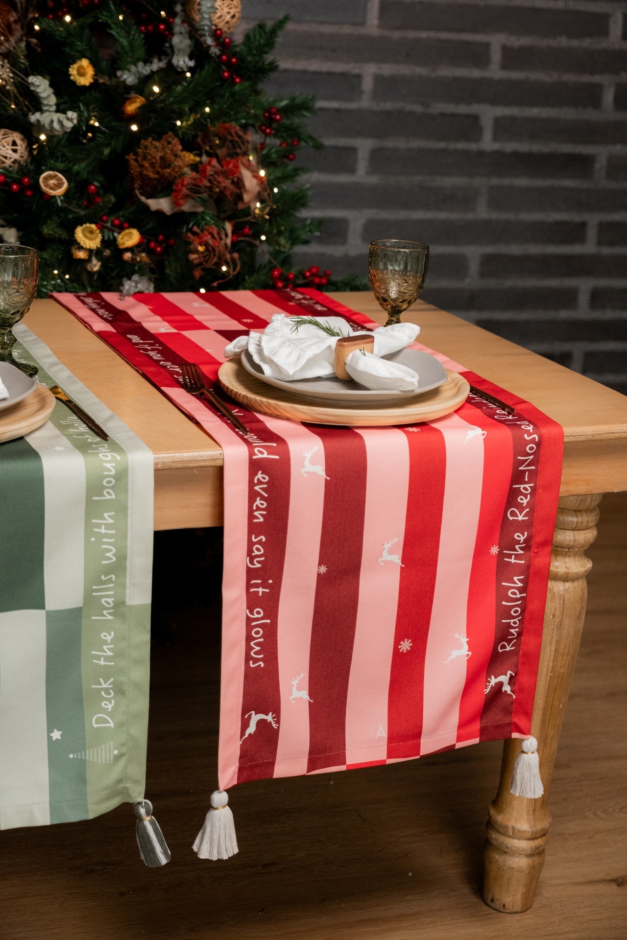 Camino de Mesa Rudolph the red nosed